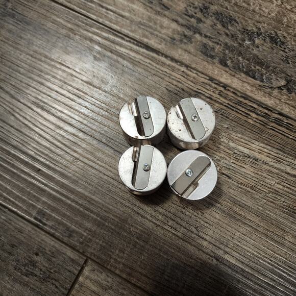 Lot of 4 Beautique metal pencil sharpeners for make up pencils - Picture 2 of 3